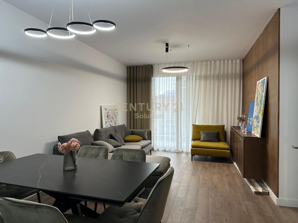 JAPIM ME QIRA APARTAMENT MODERN 2+1+2 TUALETE PRANE OZONE, ASTIR!