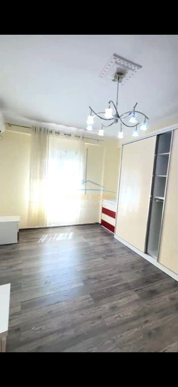 Shitet, Apartament 2+1, Kopshti Zoologjik, Tiranë.