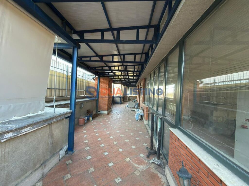 Shitet Apartament 3+1+2 + Verandë + Post Parkimi 📍 Pranë Coin, Rruga “Themistokli Germenji”