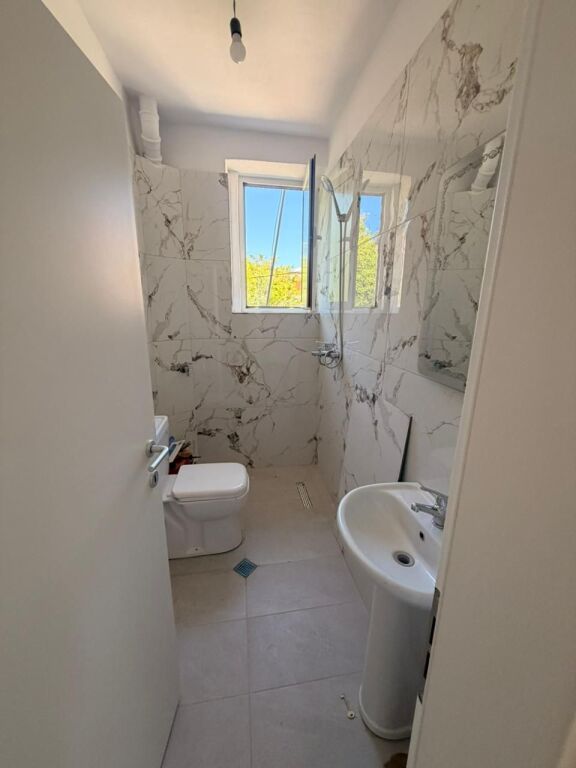 Okazion, Apartament 2+1 me mundesi Kreditimi, Cezma Ferres, Durres