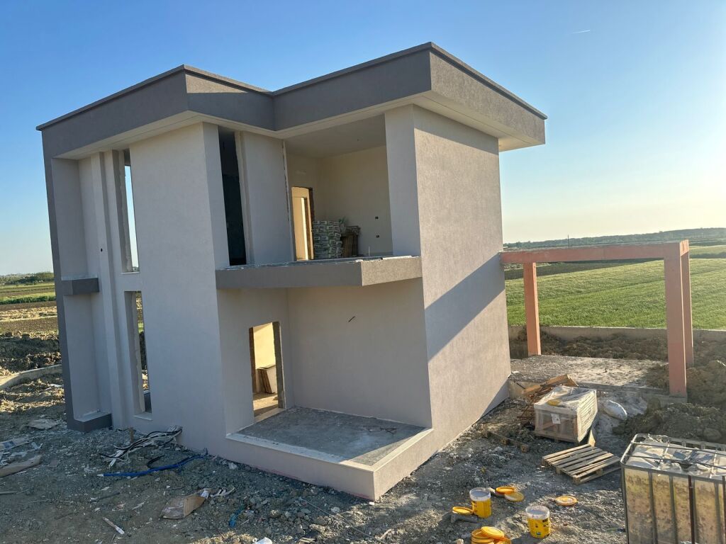 VILLA FOR SALE IN LALZ BAY!  300,000 €