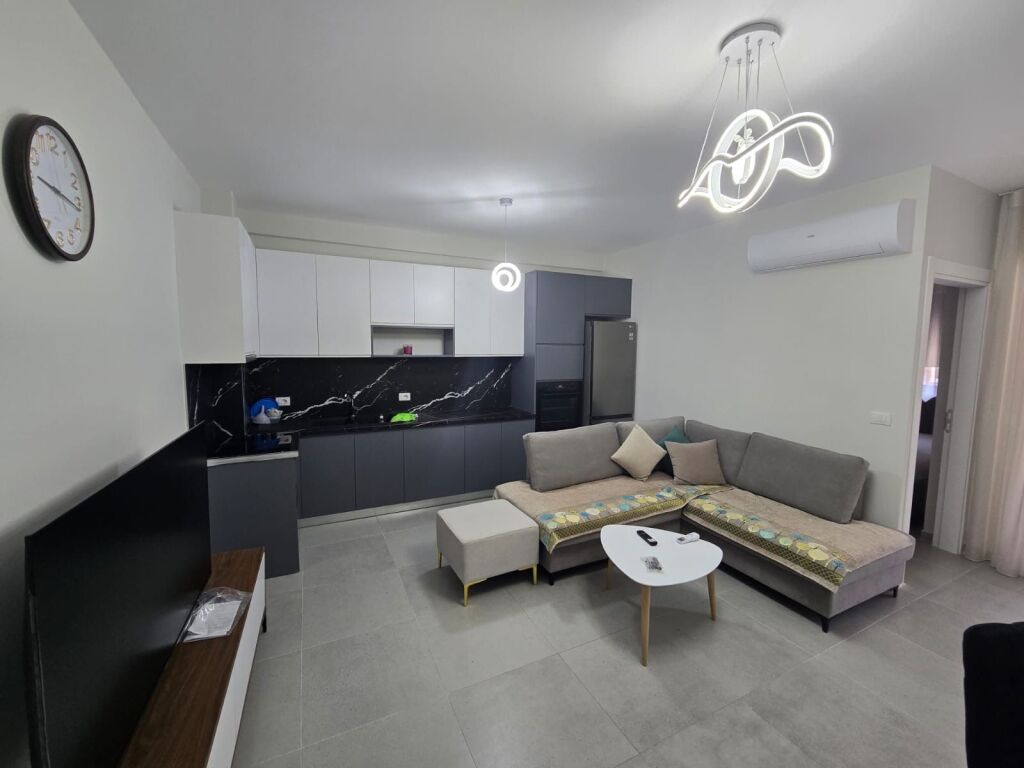 Apartment 2+1 for rent Durres Street