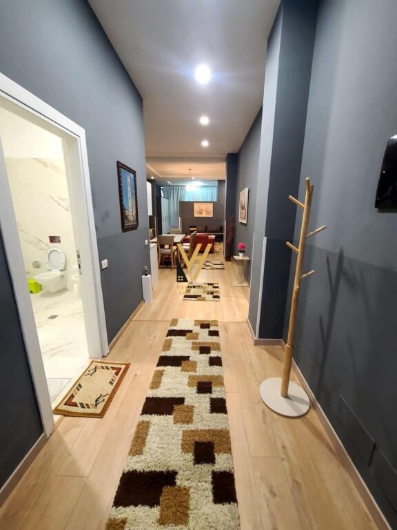 JEPET APARTAMENT 1+1+BLK ME QERA TEK RRUGA PETI 55.000 LEKE