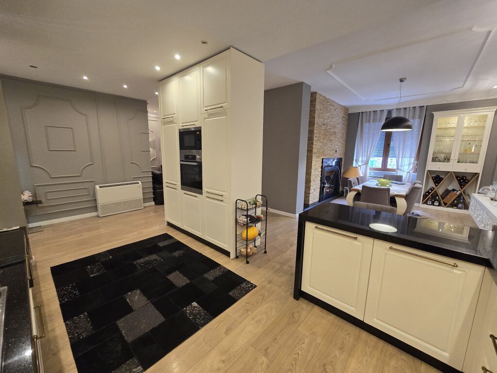Apartment 2+1+2+Balconies+Parking Space for Rent at Vila Gold