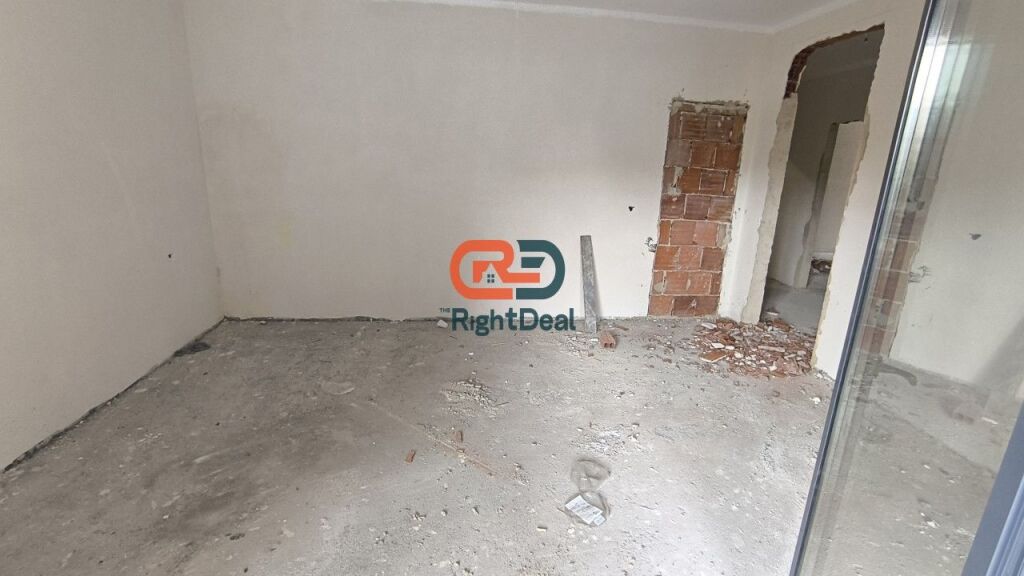 In Via Elbasan, Vendesi Super Appartamento 3+1+2 Con Spazi Ampi In Vendita !!!