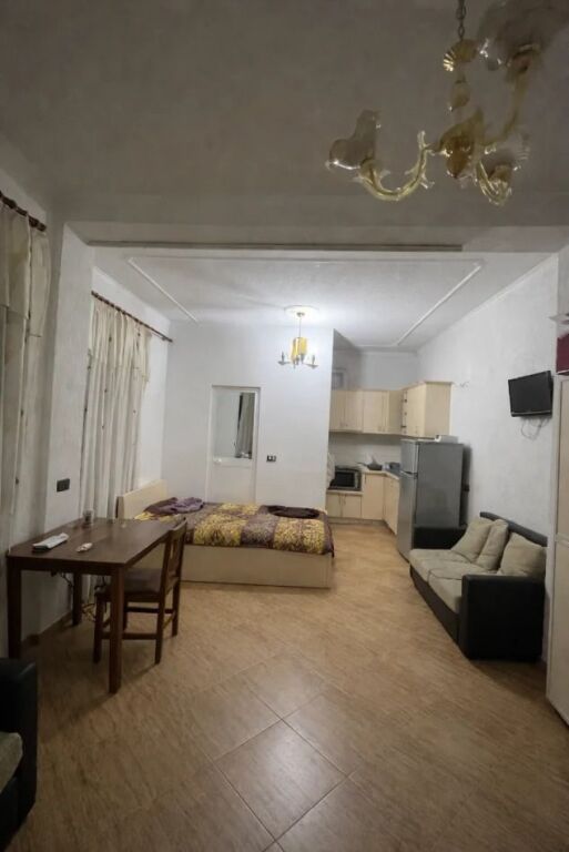 GARSIONERE 200 EURO.VILAT GJERMANE,KOPESHTI SARITO