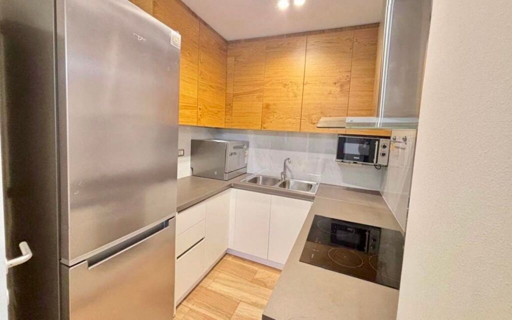 📣 RENT Apartment 3+1 With Storage 📍 Near the Red School 🛣️ "Dervish Hekali" Street ✨