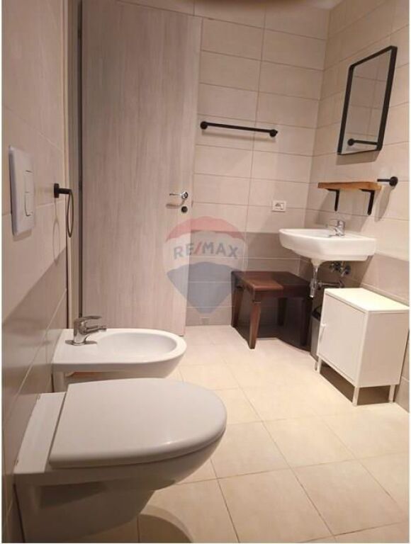 Apartament 2+1+2 në kompleksin Green City, Tiranë
