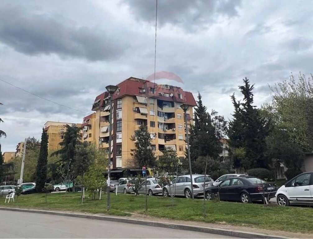Shitet apartament 1+1 te Ish Fusha Aviacionit ID: 530191075-39
