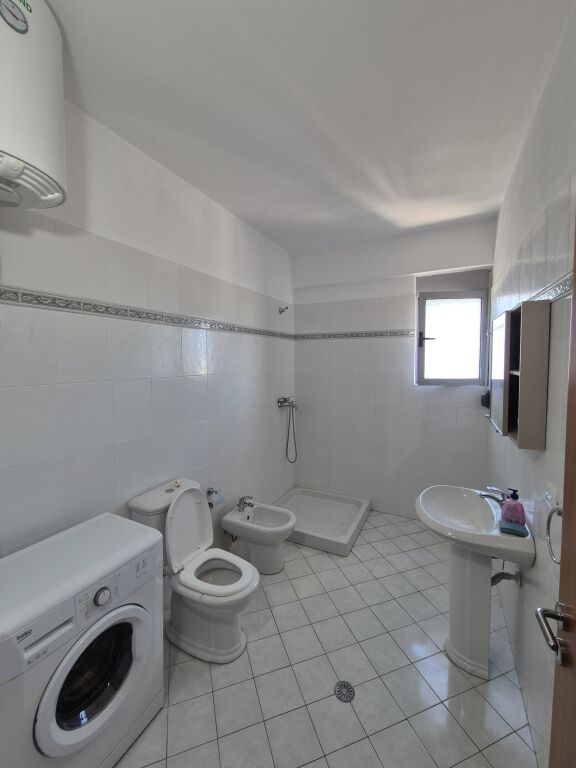 🏡 Jepet me qera apartament 1+1 i mobiluar