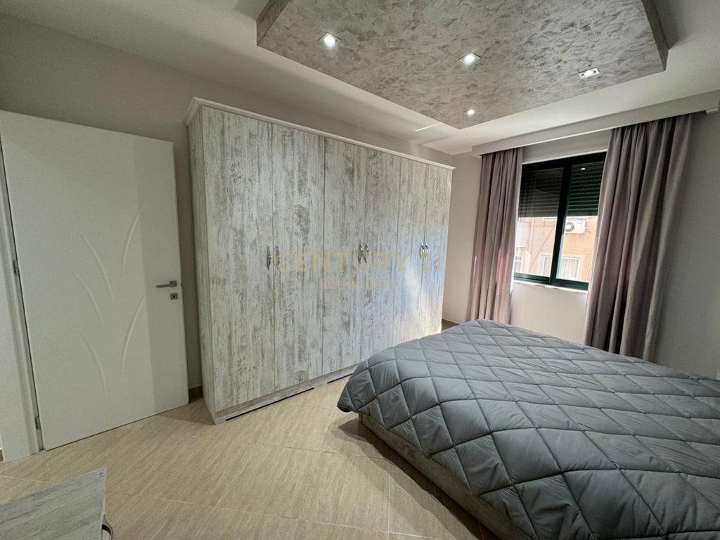 Apartament 2+1+2 T Plus Garazh me Qira në Plazh, Durrës - 700€ | 115 m²