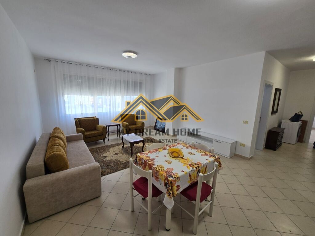 APARTAMENT 2+1 ME QIRA PRAN TREGUT INDUSTRIAL!
