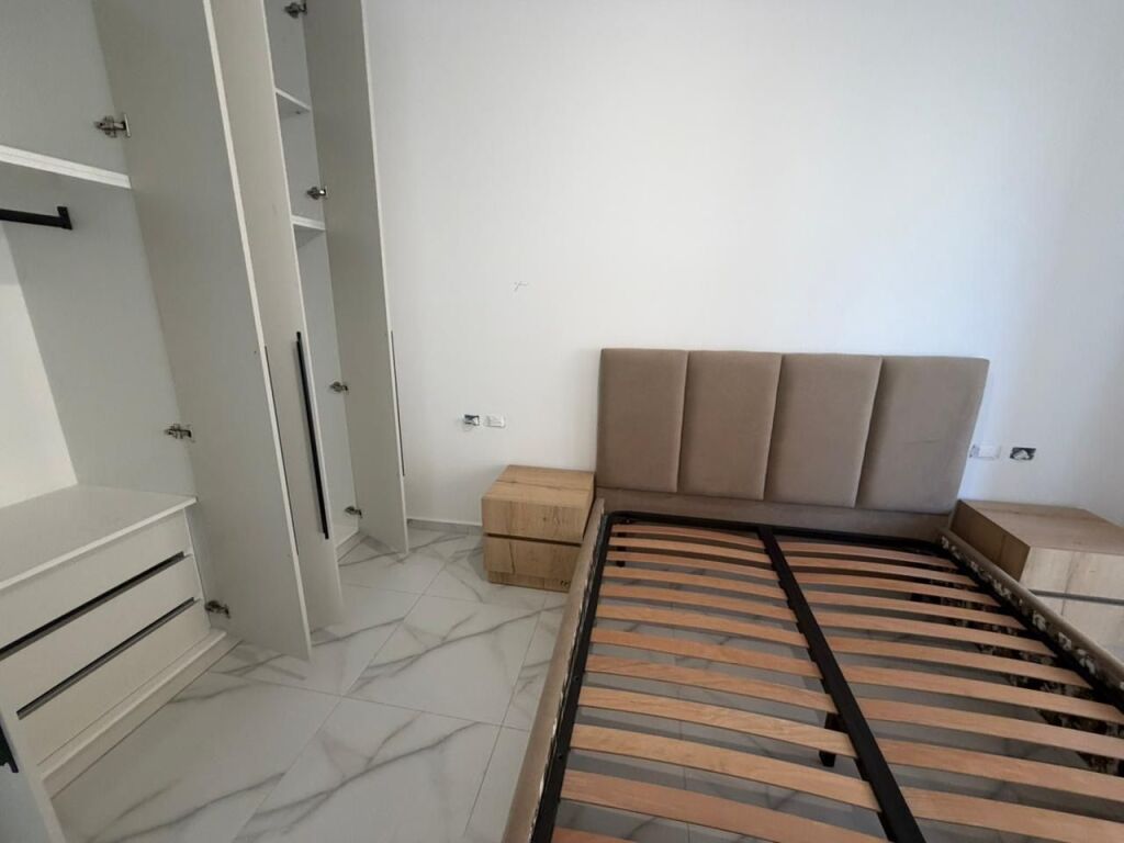 Jepet me qira 1+1 Kompleksi e88 Kupola 500 mije leke