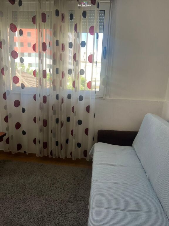 Apartament Me Qera 2+1 Tek Oxhaku (ID B221423) Tirane