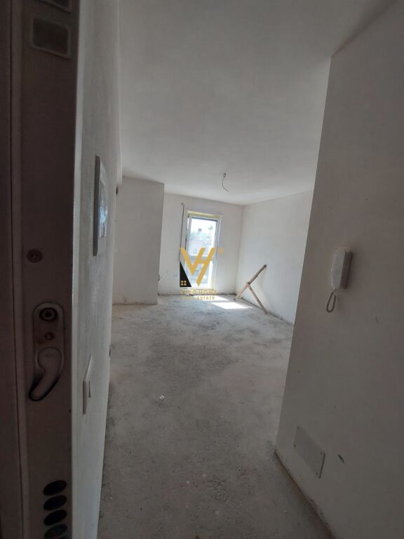 SHITET APARTAMENT 2+1+2+BLK NE XHAMLLIK 222.000 EURO
