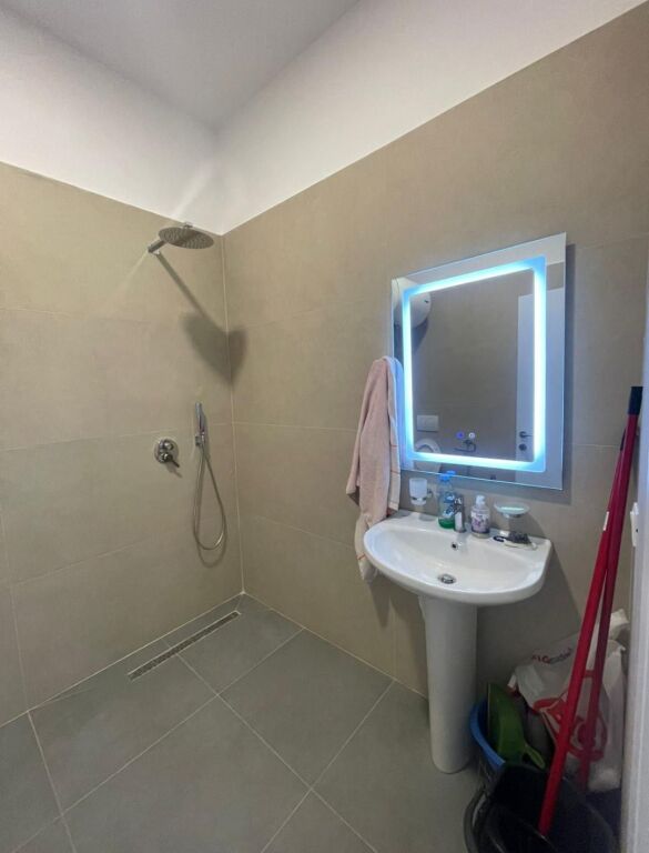 Qera | Apartament 1 + 1 | Fresku | 400 €/muaj