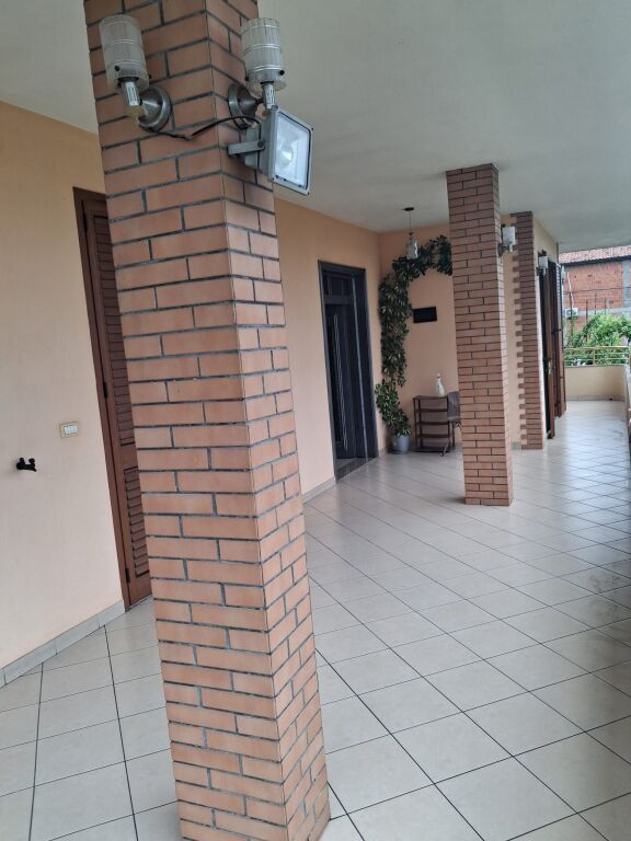 Affitto | Shtëpi private 2 + 1 | Laprakë | 400 €/mese