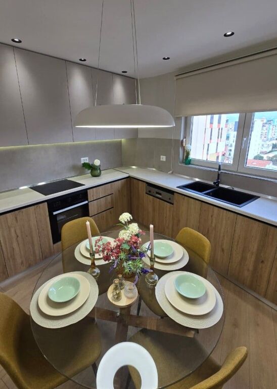 📌Shitet Apartament 2+1+2 tek Zogu i Zi