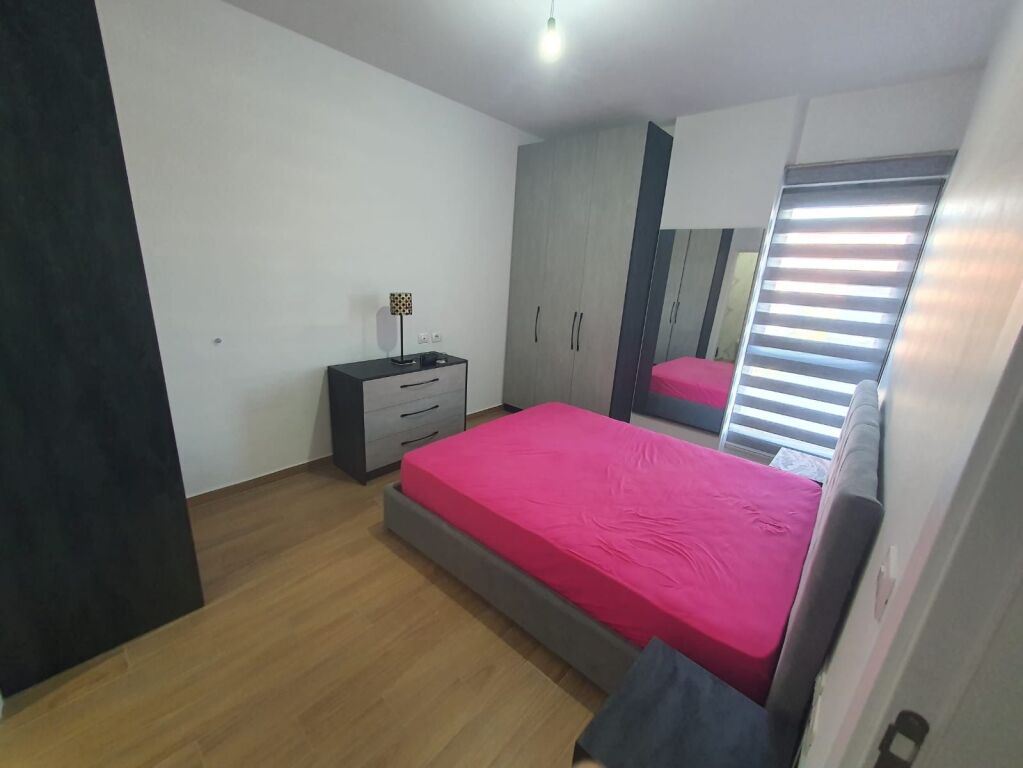 Jepet me qira 2+1+2 Ish Dogana 600€