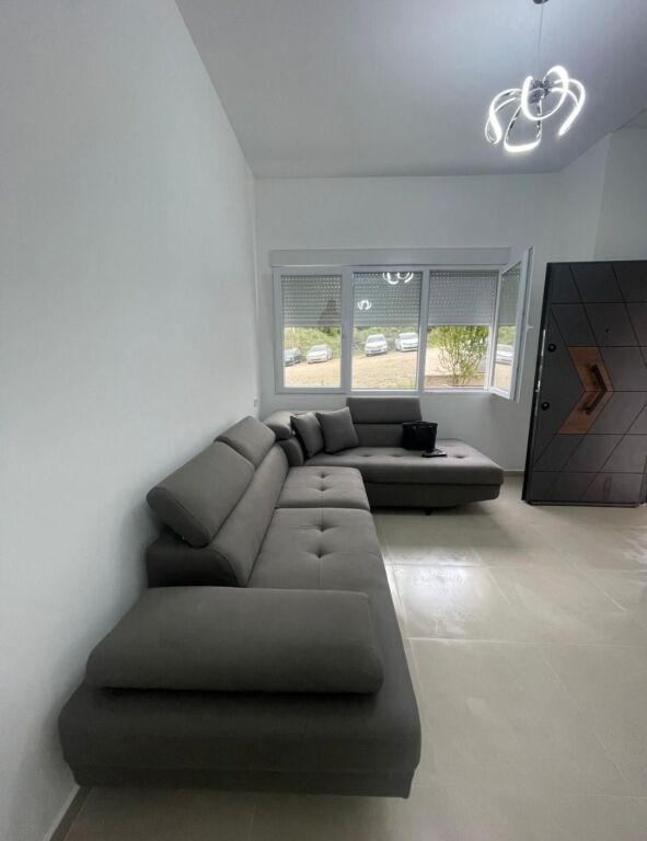 Qera | Apartament 1 + 1 | Fresku | 400 €/muaj