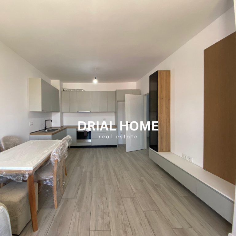 Apartament me qera 2+1, Splash Color