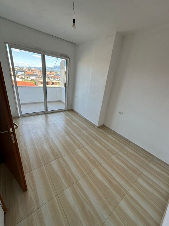 Apartament me qera 2+1+ballkon