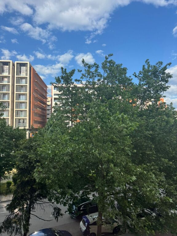 APARTAMENT 3+1+2 ME QIRA PRANE PALLATIT ME SHIGJETA
