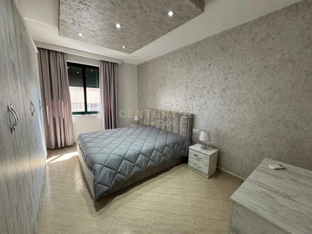 Apartament 2+1+2 T Plus Garazh me Qira në Plazh, Durrës - 700€ | 115 m²