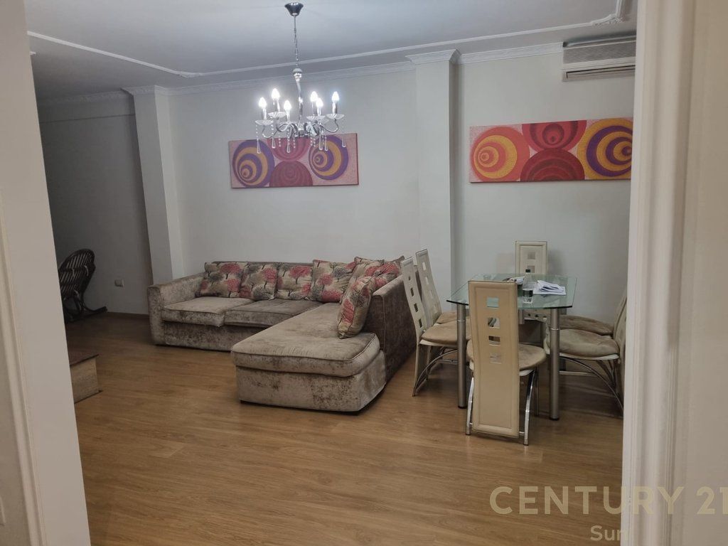 APARTAMENT 1+1 TEK GARDA ME QIRA 750 € /Muaj Sip. Totale  100m2