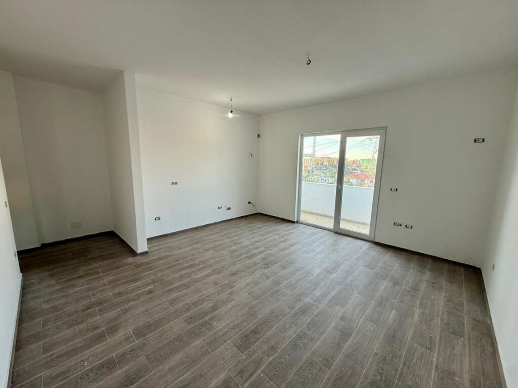 📣 SHITET Apartament 1+1 📍 Prane Nenstacionit Elektrik 🛣️ Rruga "Siri Kodra" ✨💶 Cmimi 97.176 Euro
