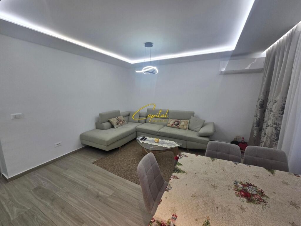 VENDESI APPARTAMENTO 2+1 BRRYLI 220.000 EURO