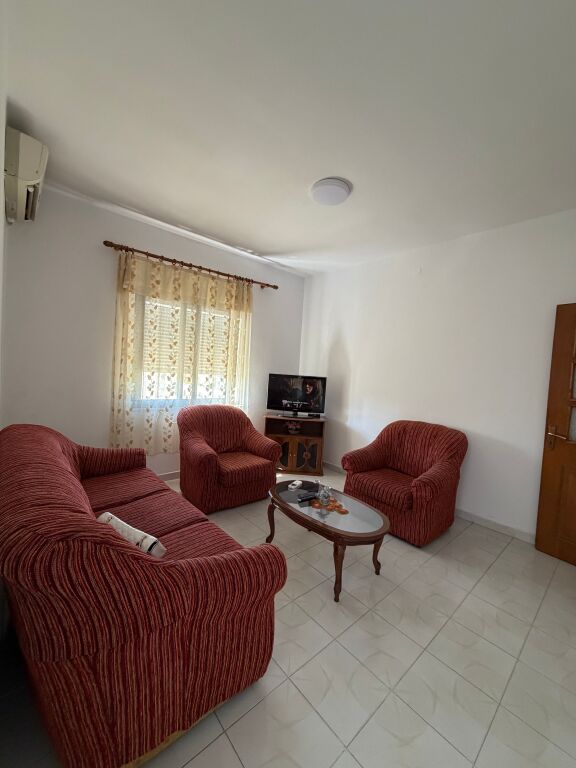 Apartament 1+1- Me Qera - Rruga e Elbasanit- Ambasada Amarikane- Tirane
