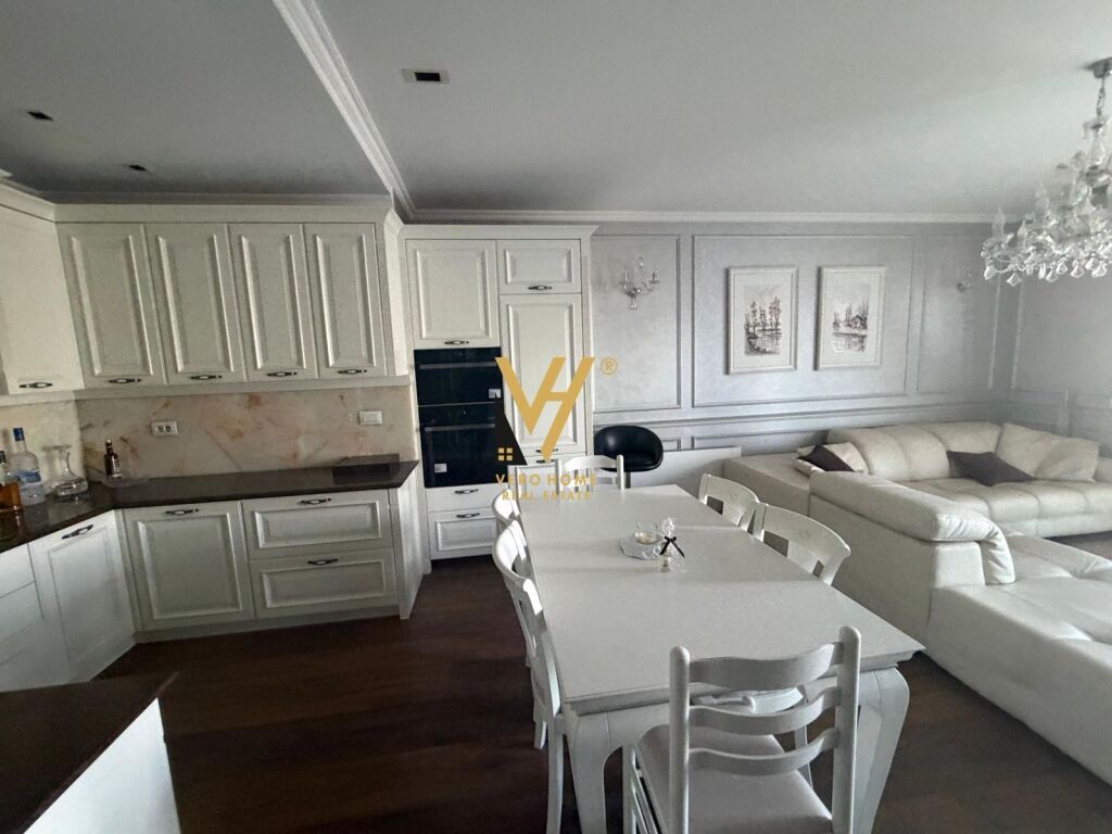 JEPET APARTAMENT 2+1+2+BLK ME QIRA TE AMBASADOR 3 – 2.200 EURO