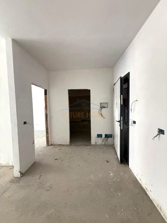 Shitet , Apartament 1+1 , Paskuqan