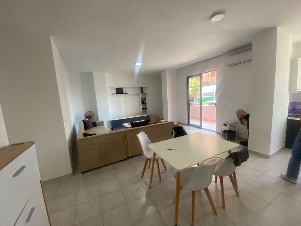 Appartamento 2+1+2 in vendita ad Astir – vicino al Viale Migjeni