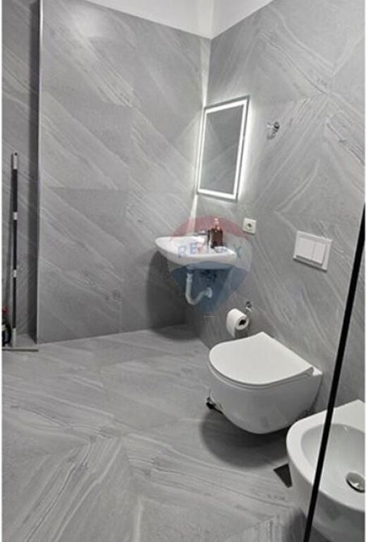 Apartament 3+1+2 me Qira tek Univers City