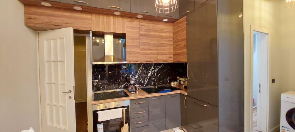Shitet apartament 1+1 ne Fresk
