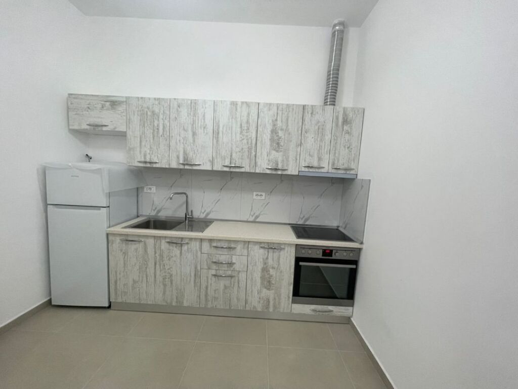Qera | Apartament 1 + 1 | Fresku | 400 €/muaj