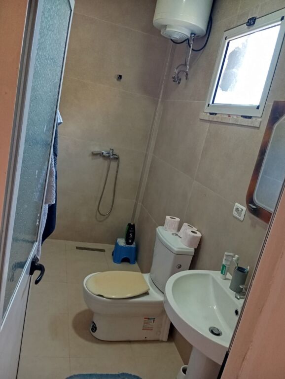 📣 RENT Apartment 1+1 With Parking 📍 Vilat Gjermane, Near the "Viktor Hygo" School ✨ 💶 Price 35,000 Leke/Month
