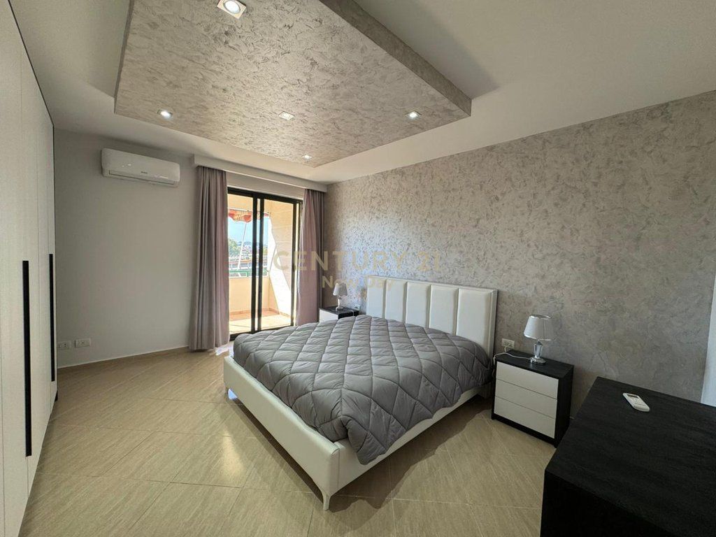 Apartament 2+1+2 T Plus Garazh me Qira në Plazh, Durrës - 700€ | 115 m²