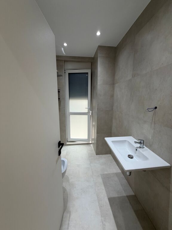 Apartament per Qira 2+1+parkim, Ish Fusha e Aviacionit