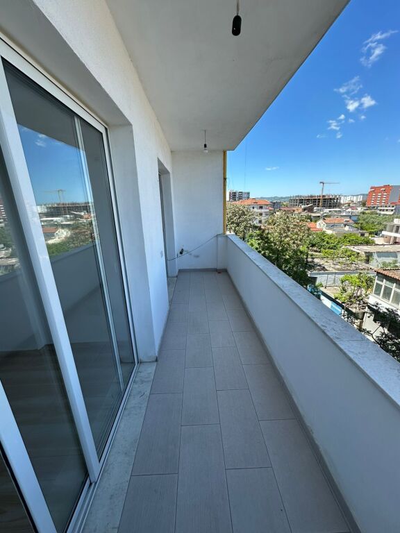 Apartament me qera 2+1+ballkon