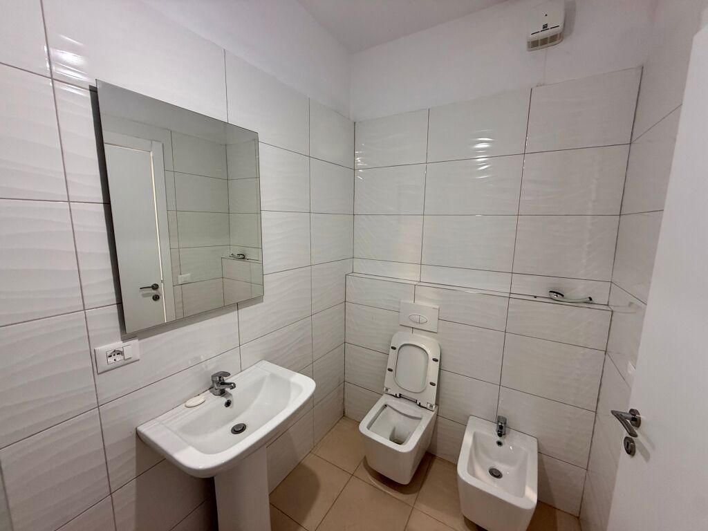 📣 QERA SUPER Apartament 1+1 📍 Kompleksi Univers City, Prane QTU ✨