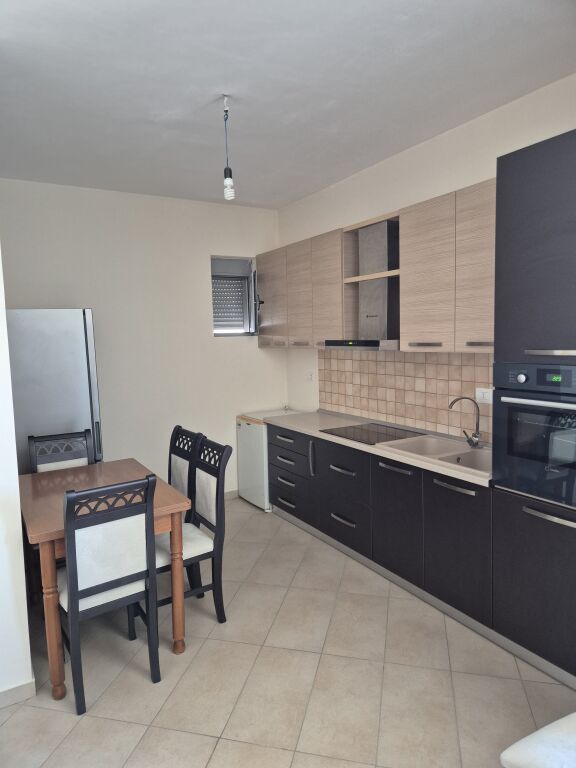 🏡 Jepet me qera apartament 1+1 i mobiluar