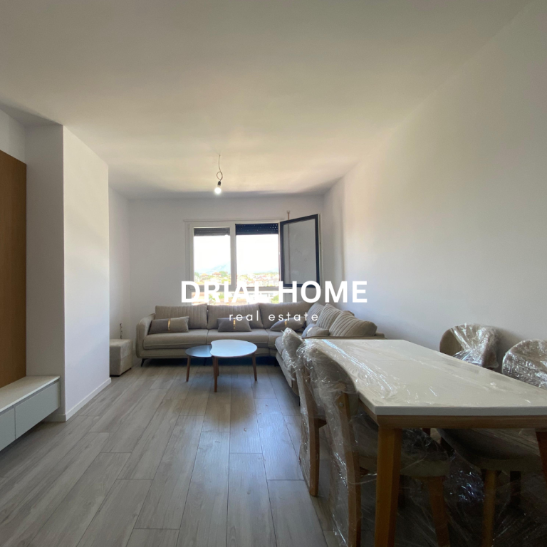 Apartament me qera 2+1, Splash Color