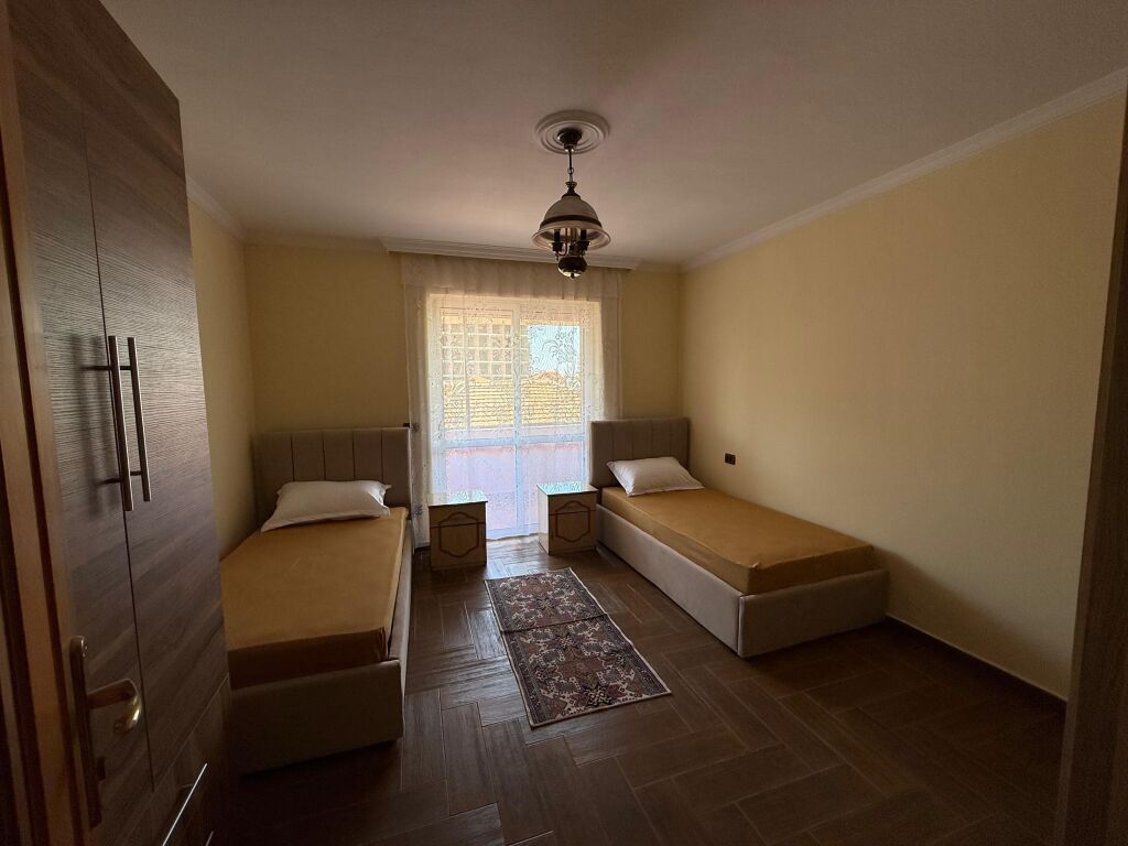 Appartamento in affitto 3+1 Xhamllik da Rosman Lala