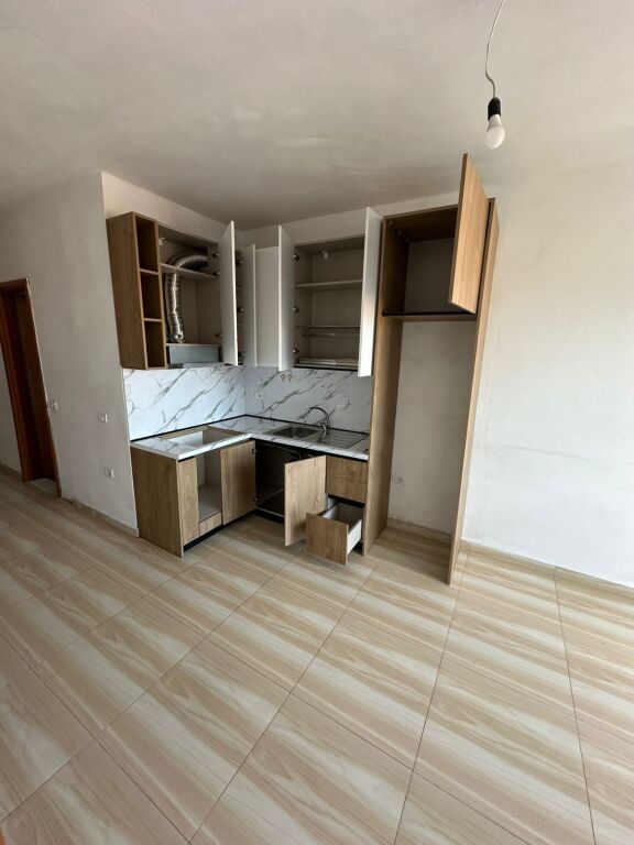 Apartament me qera 2+1+ballkon