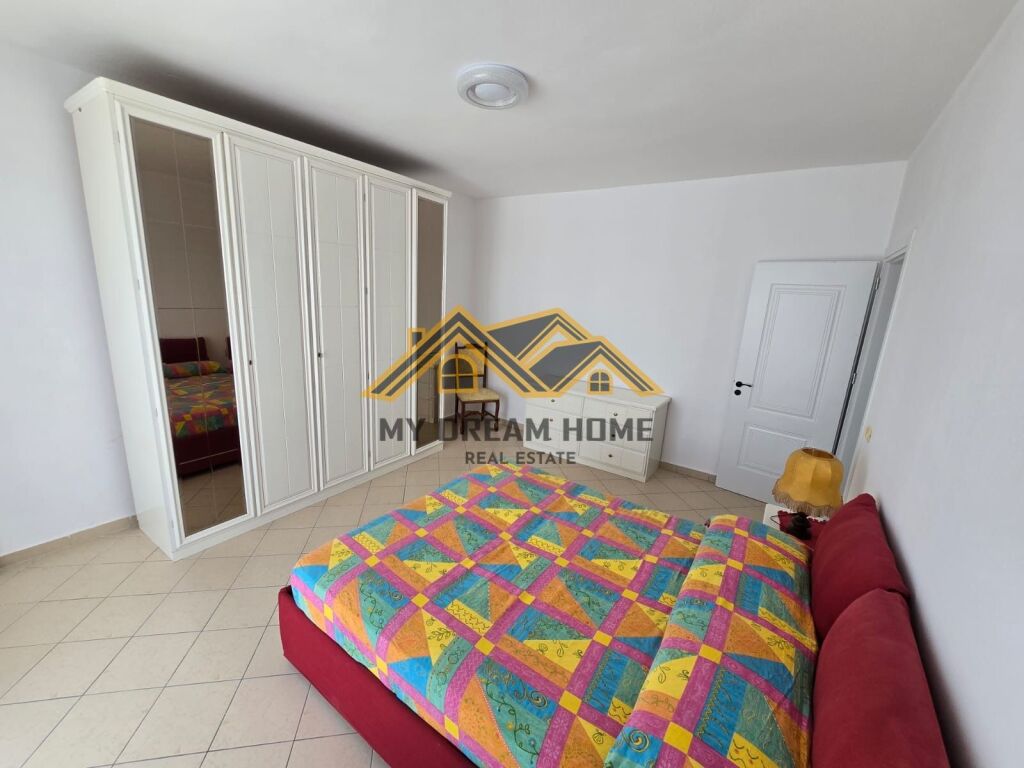 APARTAMENT 2+1 ME QIRA PRAN TREGUT INDUSTRIAL!