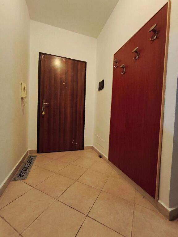 Apartament komod 1+1 me ballkon – afër plazhit në Golem