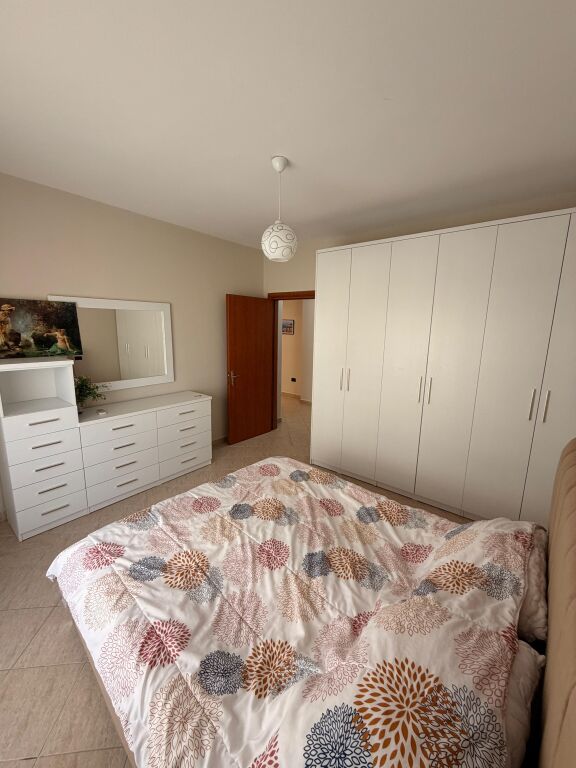 JEPET ME QERA APARTAMENT 1+1 TEK RRUGA E PORTIT, DURRES